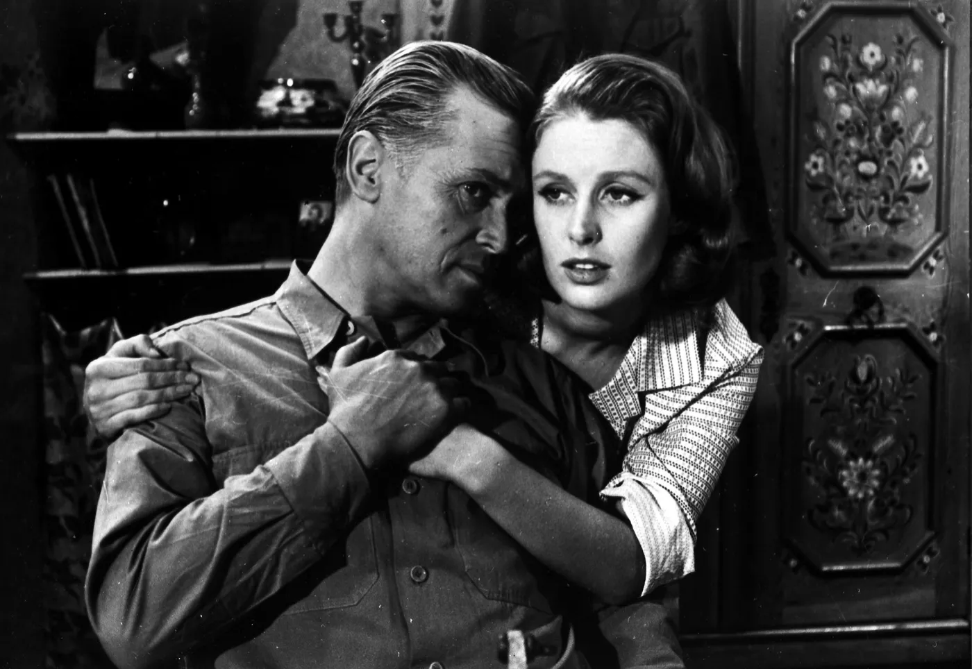 QUIZ - wielkie gwiazdy PRL. Dopasuj aktorkę do filmu. 10/10 to cud