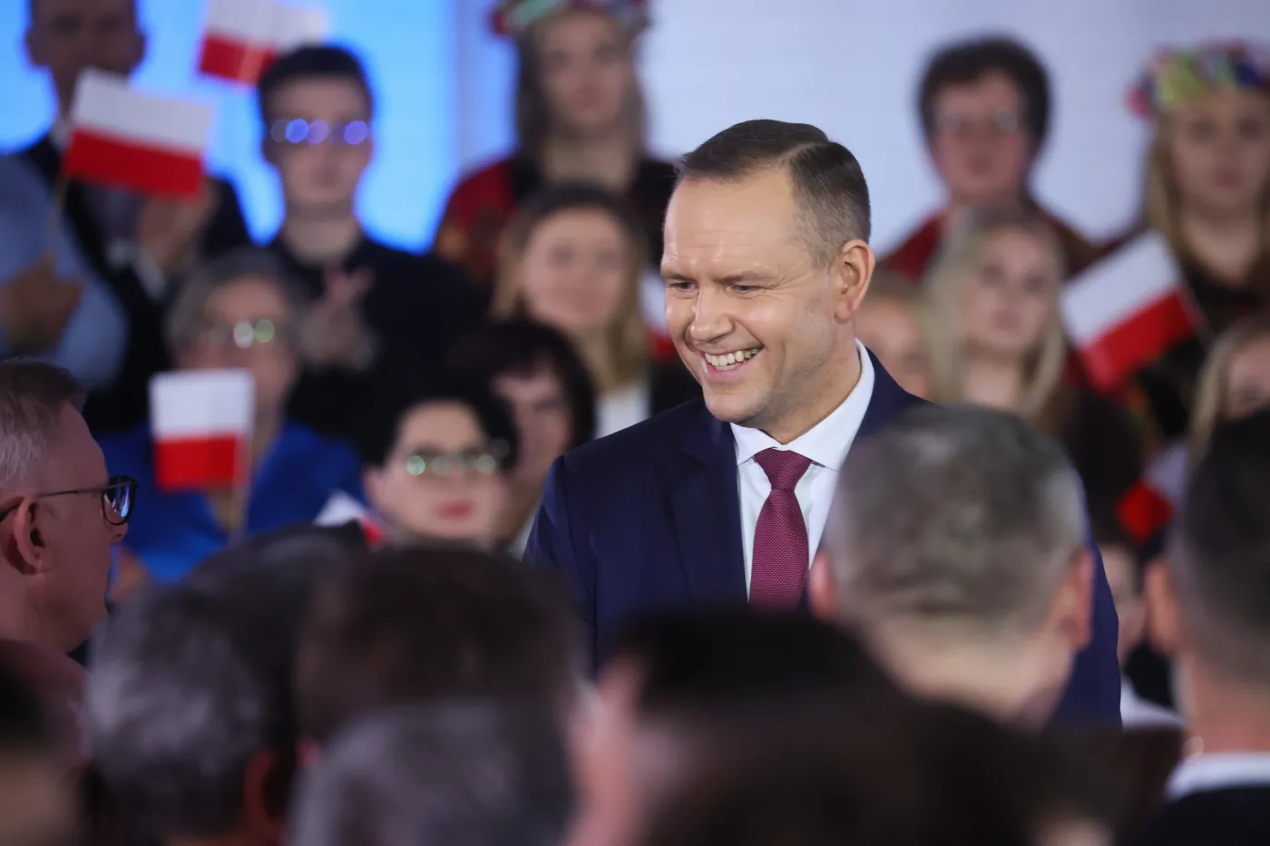 Burza wokół SAFE. Polacy nie zgadzają się z Nawrockim [SONDAŻ]