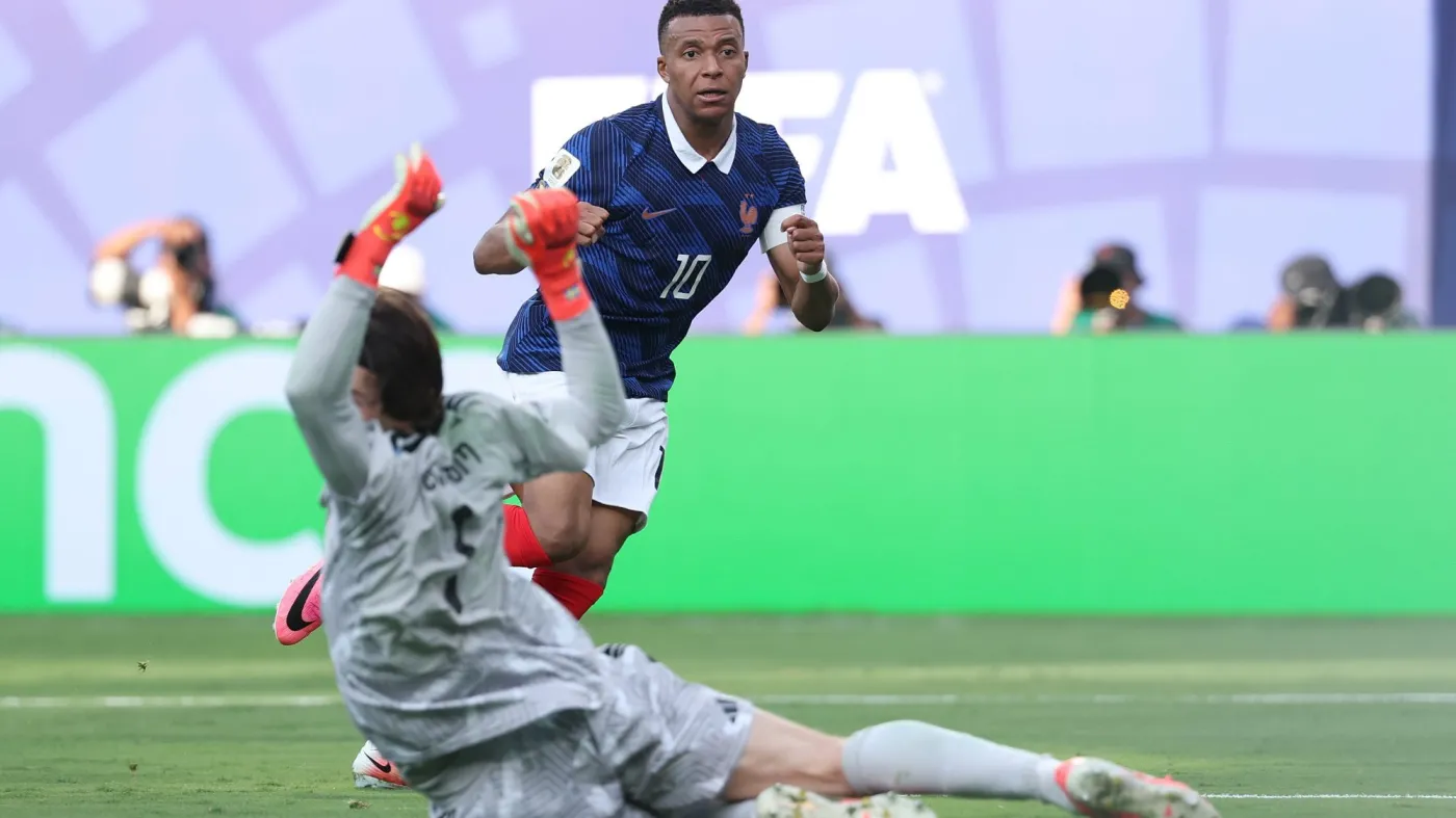 Mundial 2026.  Dwa gole Mbappe. Francja odesłała Szwecję do domu