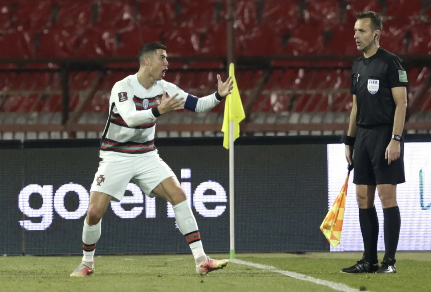 Wściekły Ronaldo. UEFA tłumaczy się z braku systemu VAR