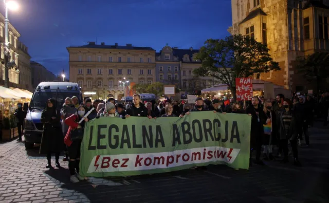 "Ani jednej więcej". Kolejny protest przeszedł ulicami Krakowa