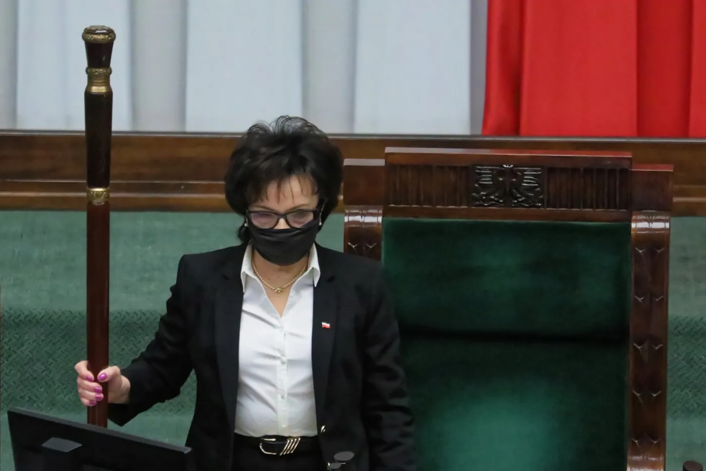 Posłowie Konfederacji wykluczeni z obrad Sejmu. Odmówili założenia maseczek