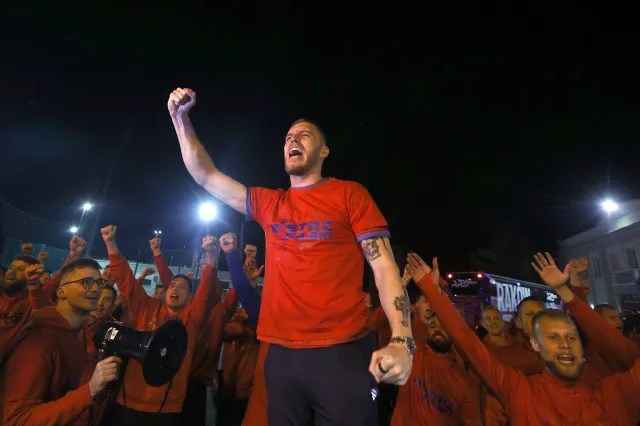 Mateusz Morawiecki pogratulował piłkarzom Rakowa mistrzostwa Polski