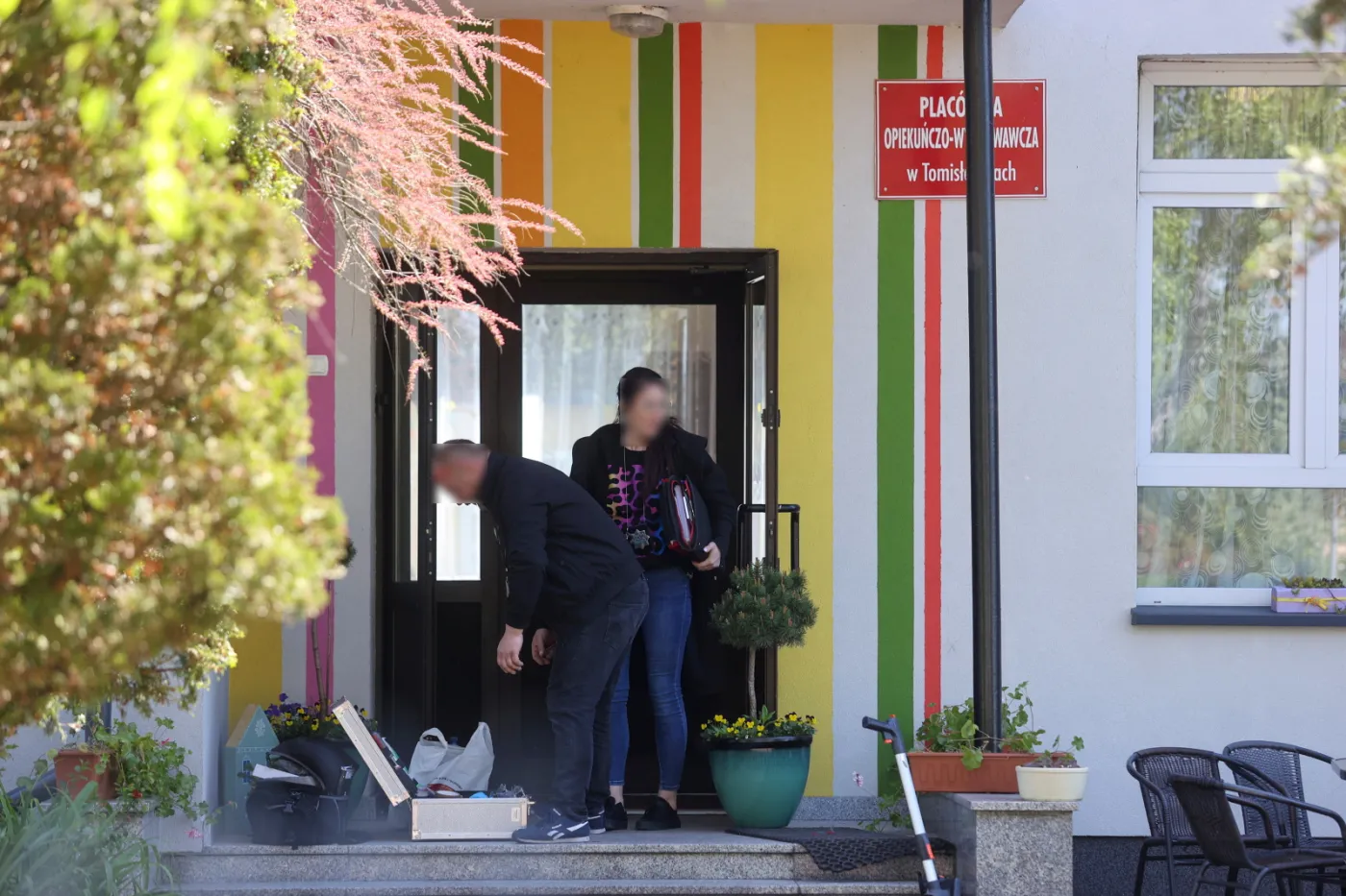 Policja bada sprawę ataku nożownika w dom dziecka. "Motywem mógł być zawód miłosny"