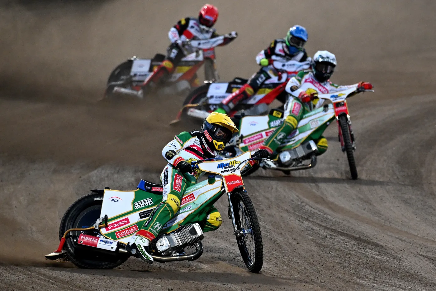 Dwie karetki na torze. Krzysztof Kasprzak odwieziony do szpitala