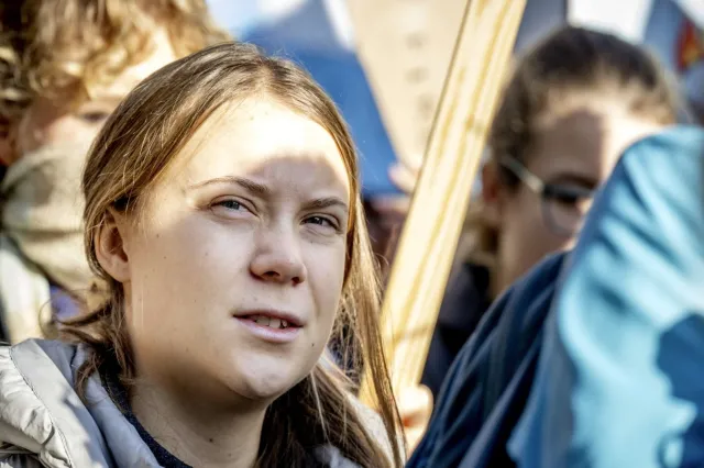 Awantura podczas przemówienia Grety Thunberg. Mężczyzna wtargnął na scenę i...