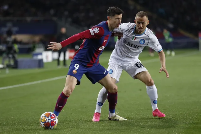 Lewandowski przypieczętował awans Barcelony do ćwierćfinału Ligi Mistrzów [WIDEO]