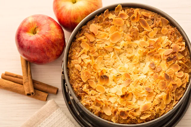 Szybka szarlotka sypana. Przepis od Jakuba Kuronia