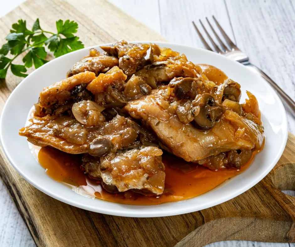 Najlepsze na świecie śledzie proboszcza będą hitem wigilijnego stołu. Zróbcie już teraz i spróbujcie