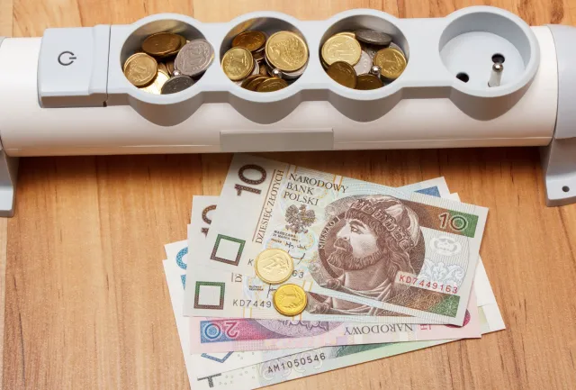 Nawet 600 zł na rachunki za prąd dla tych osób. Kto może ubiegać się o wsparcie?
