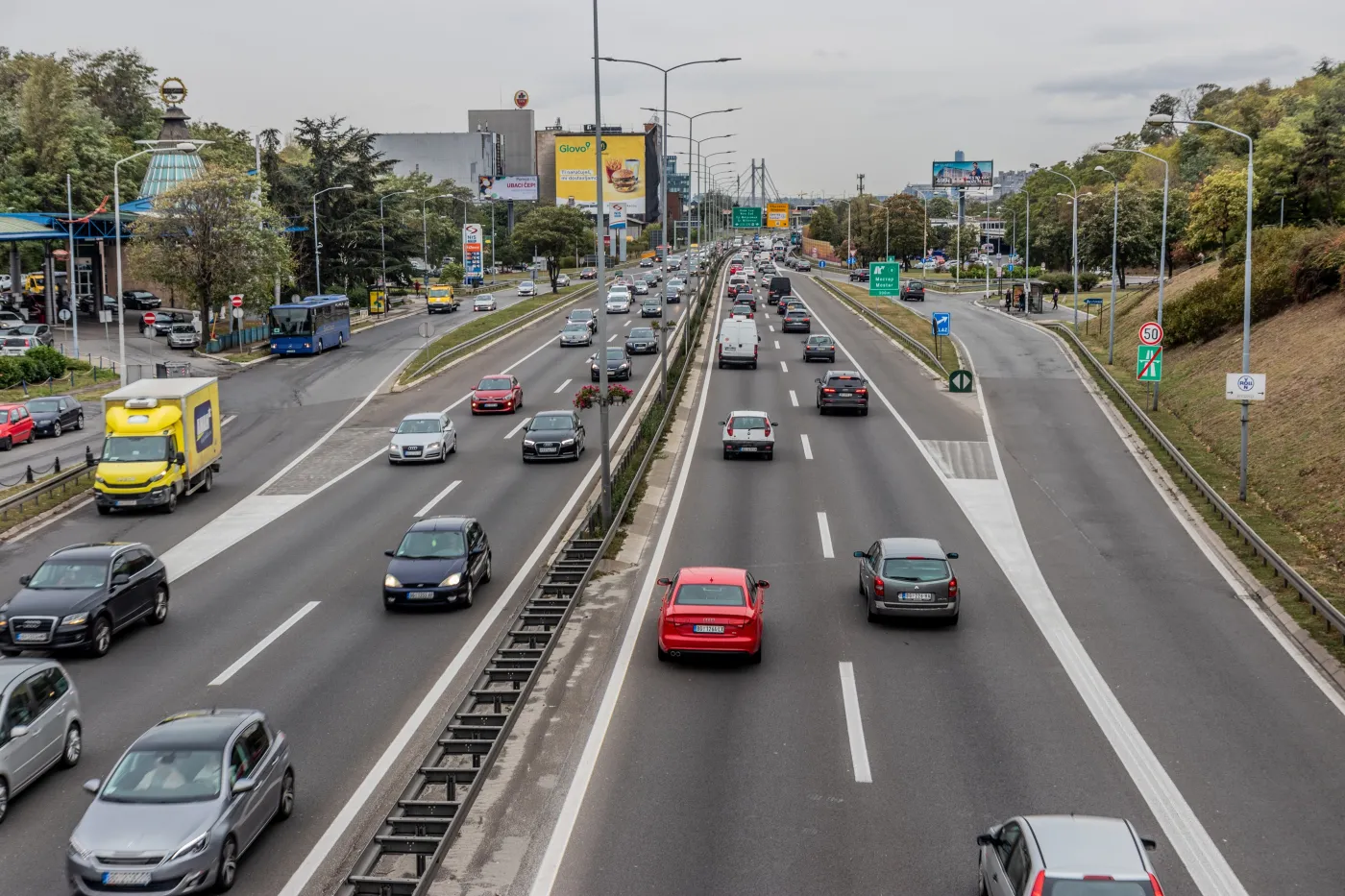 Po ukończeniu tego roku życia wydłuża się czas reakcji kierowcy. Kto powoduje najwięcej wypadków?
