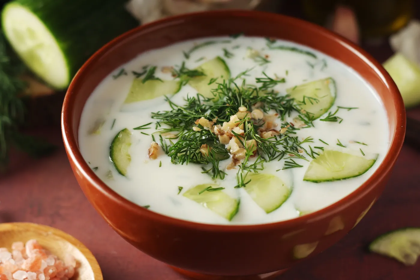 Tarator to pyszny bułgarski chłodnik, idealna zupa na upalne dni 