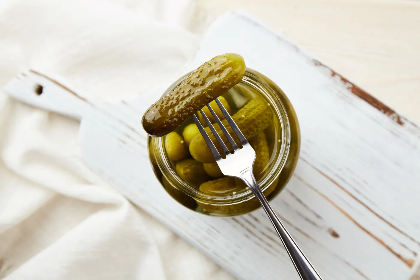 Ogórki po kaszubsku urzekają smakiem. Są aromatyczne, a zalewa robi furorę