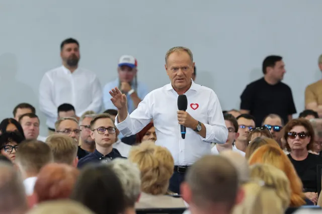 Donald Tusk o słowach Szymona Hołowni. "Głupoty mogą zamienić się w dramat"