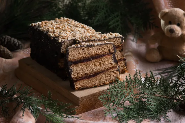 Już czas, żeby nastawić pyszny piernik staropolski na święta. Tak robi go siostra Anastazja