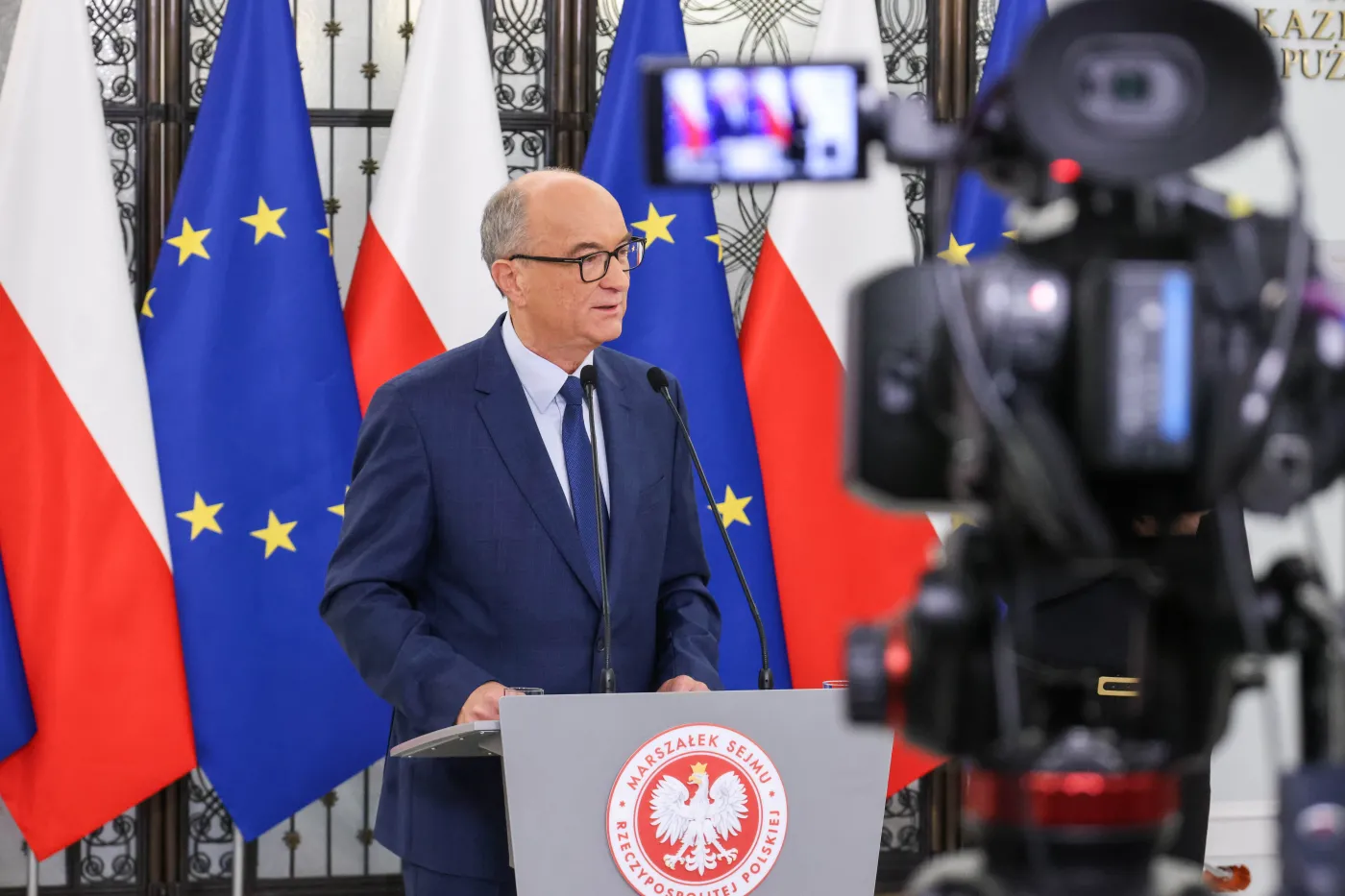 Czarzasty wprowadza zakaz alkoholu w Sejmie. "Musimy dać przykład"