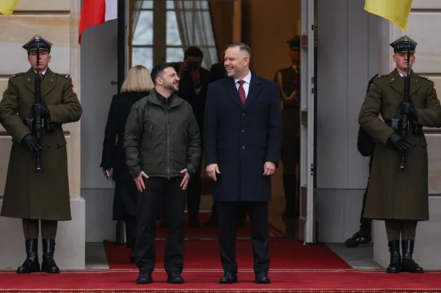 Wizyta Zełenskiego w Warszawie. Powitał go prezydent Nawrocki