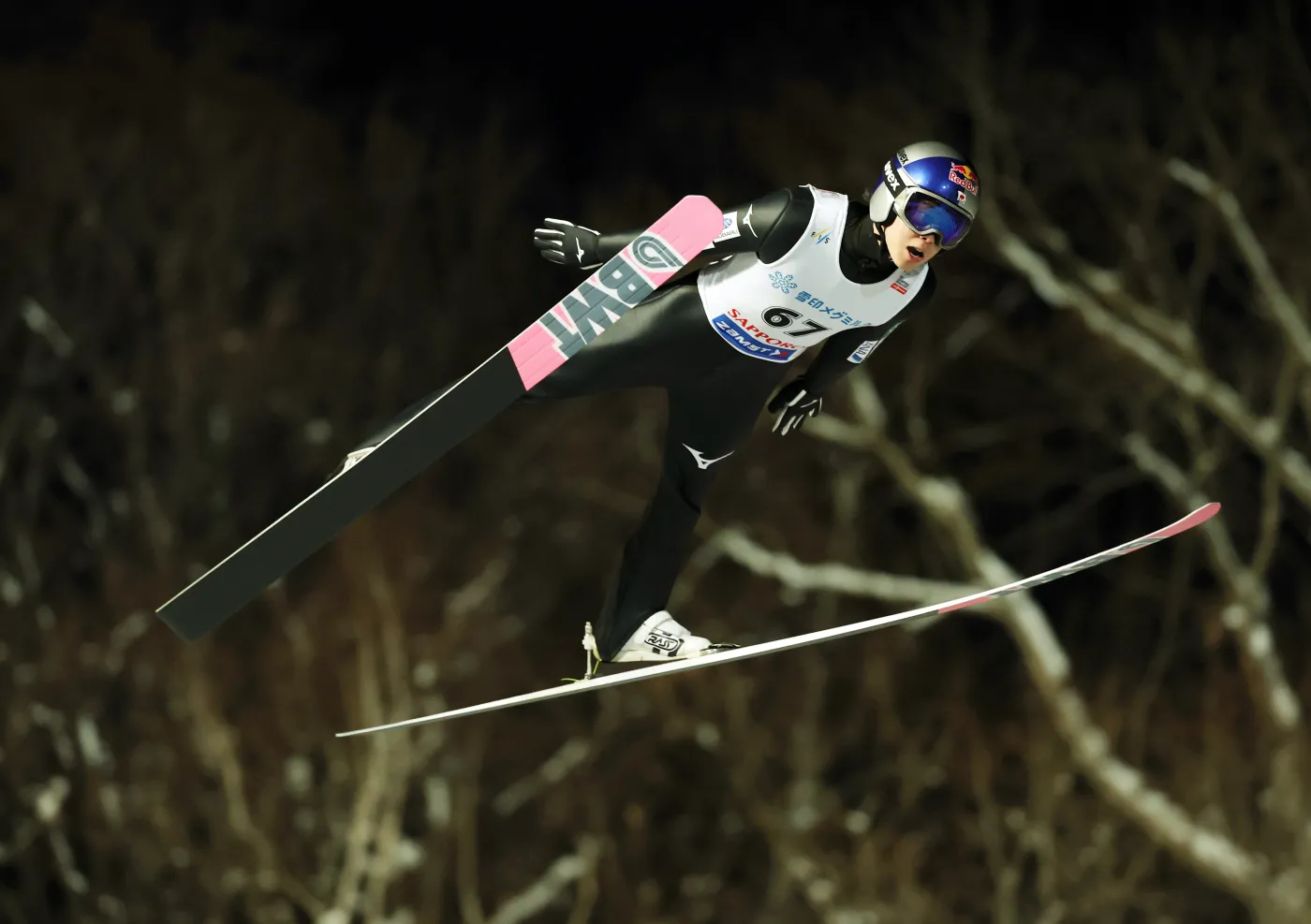 PŚ w skokach. Prevc wygrał w Sapporo. Nieudany konkurs Tomasiaka