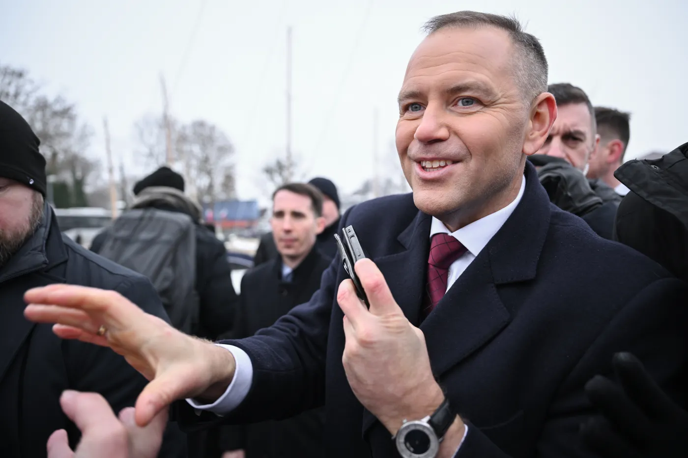 Nawrocki na spotkaniu z szefami służb specjalnych.  "Żuł snusa i śmiał się nam w twarz"