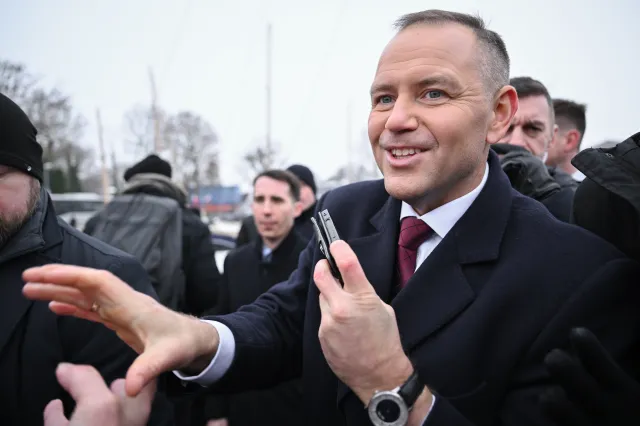 Nawrocki na spotkaniu z szefami służb specjalnych.  "Żuł snusa i śmiał się nam w twarz"