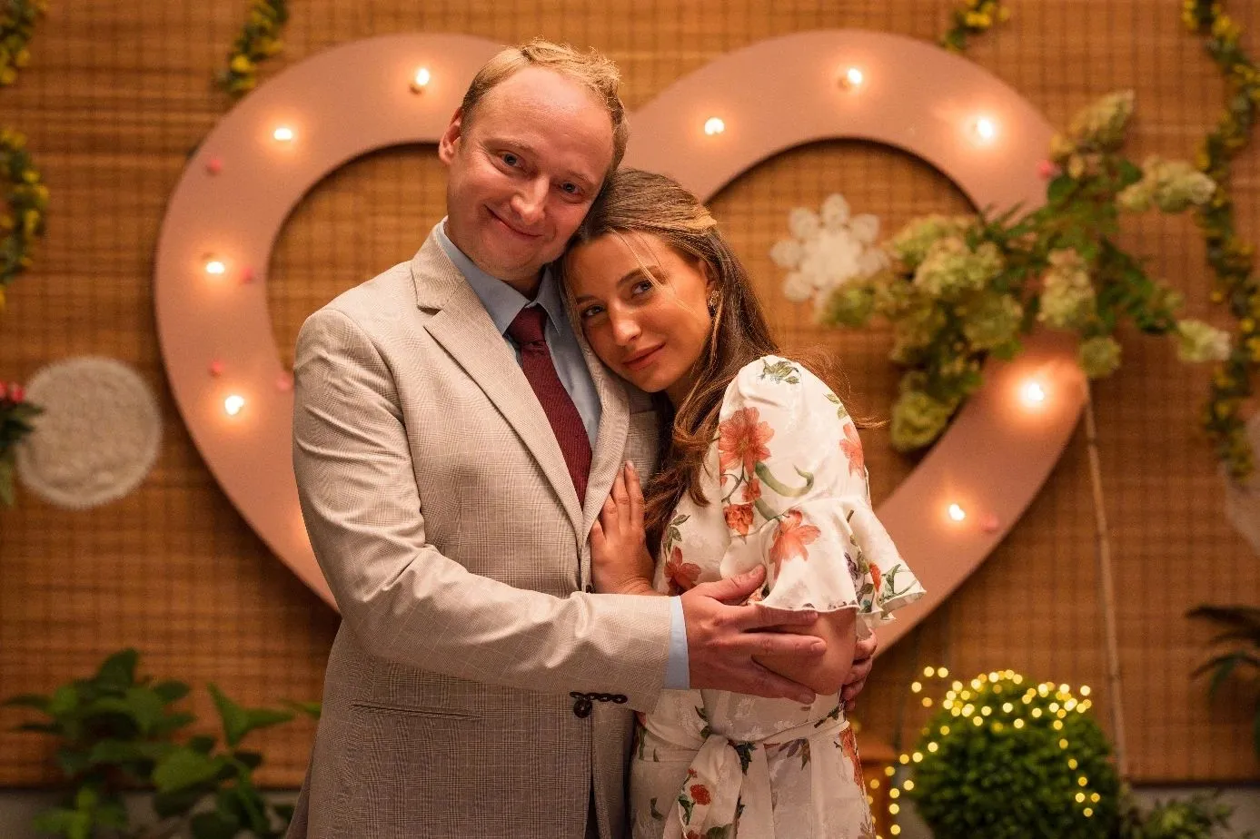 Gwiazdy polskiej komedii śpiewają wielki hit Seweryna Krajewskiego. Oto teledysk