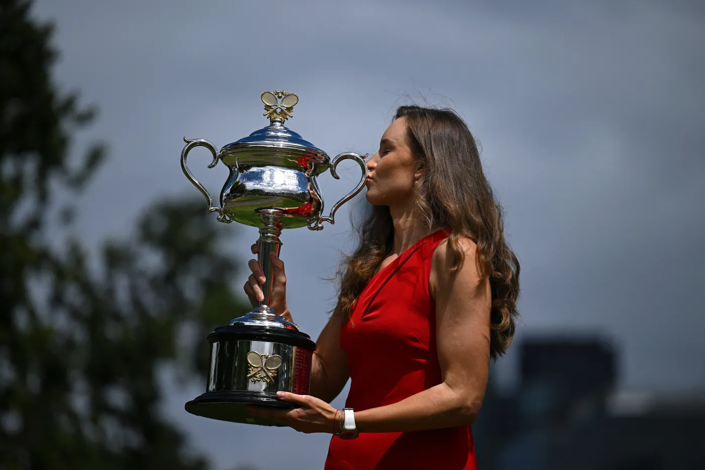 Lady in red. Jelena Rybakina zachwyciła nie tylko kibiców tenisa [FOTO]