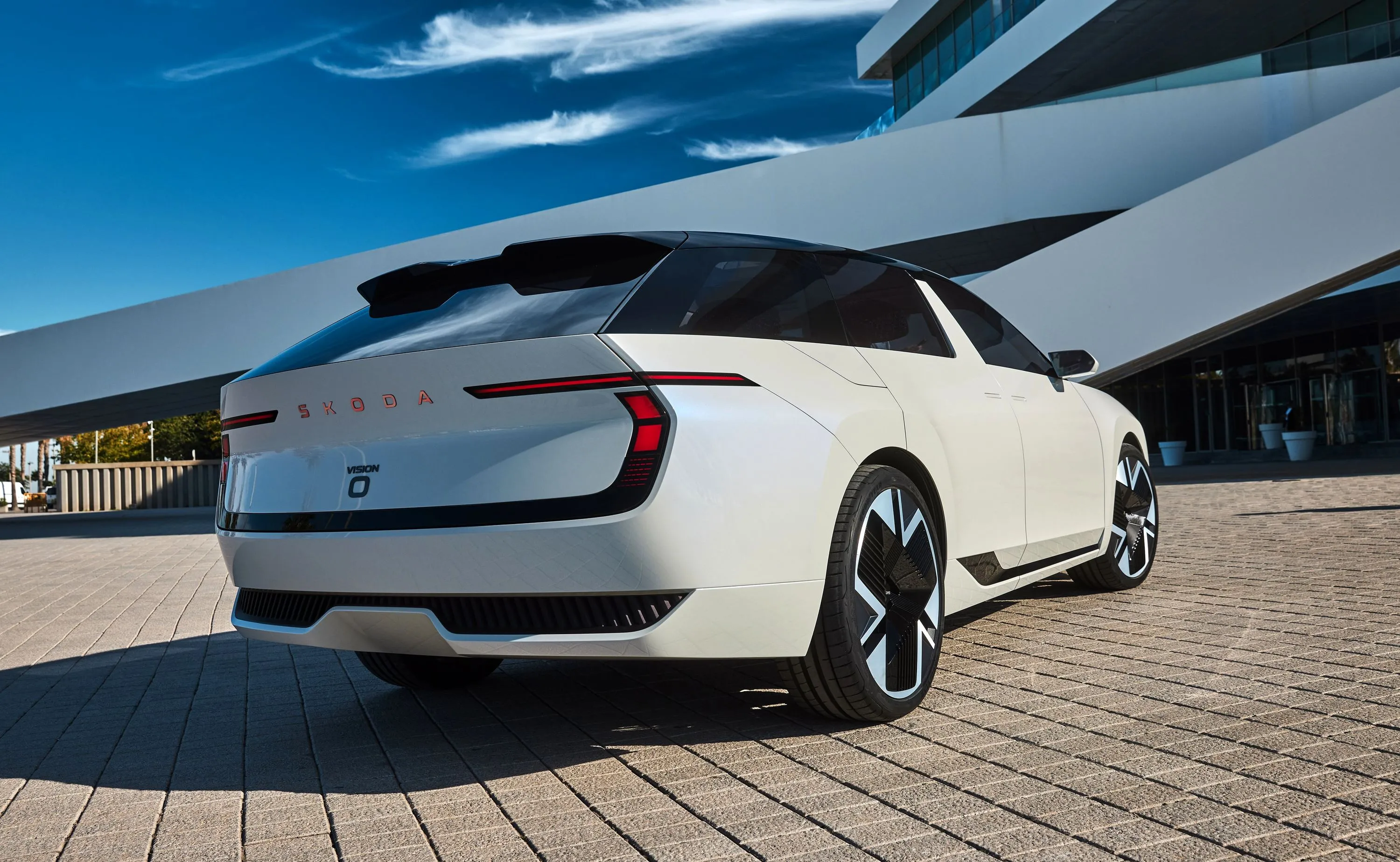 Nowa Skoda Octavia wjeżdża do Polski i tak wygląda. Pod maską rewolucja