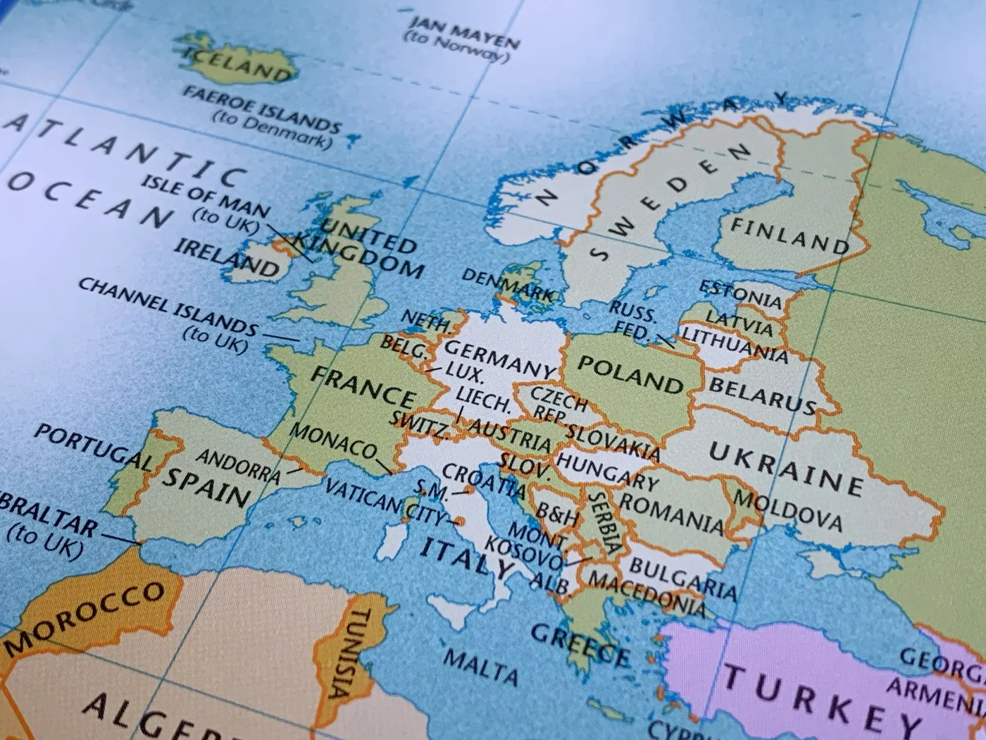 Trudny quiz ze stolic. Tylko mistrz trafi 12/12. Ty też dasz radę?