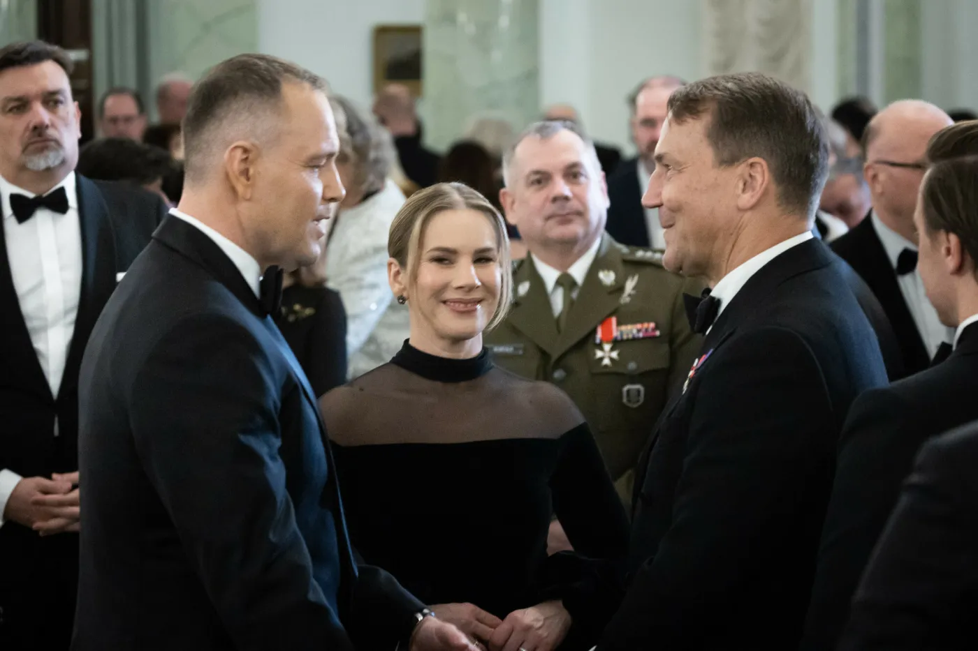 Sikorski kwestionuje kompetencje Nawrockiego. "Nie ma uprawnień ani wiedzy"