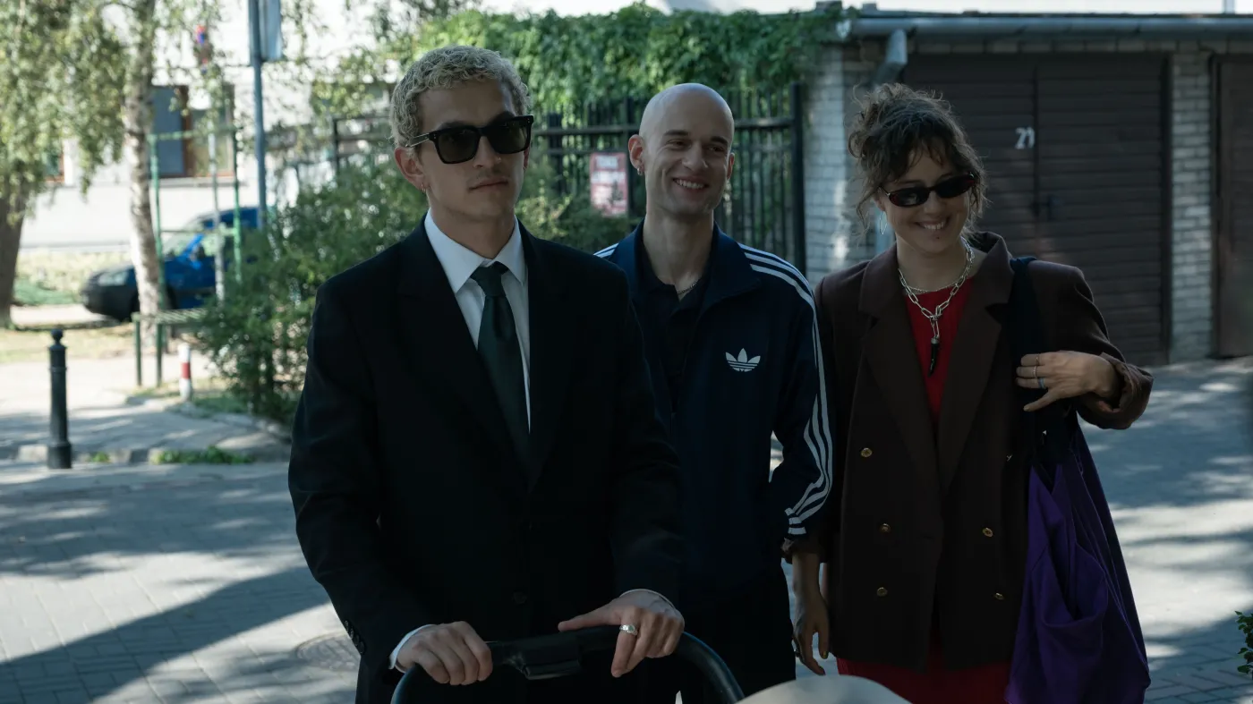 Ignacy Liss, Kamil Studnicki i Maria Sobocińska w serialu "Proud"