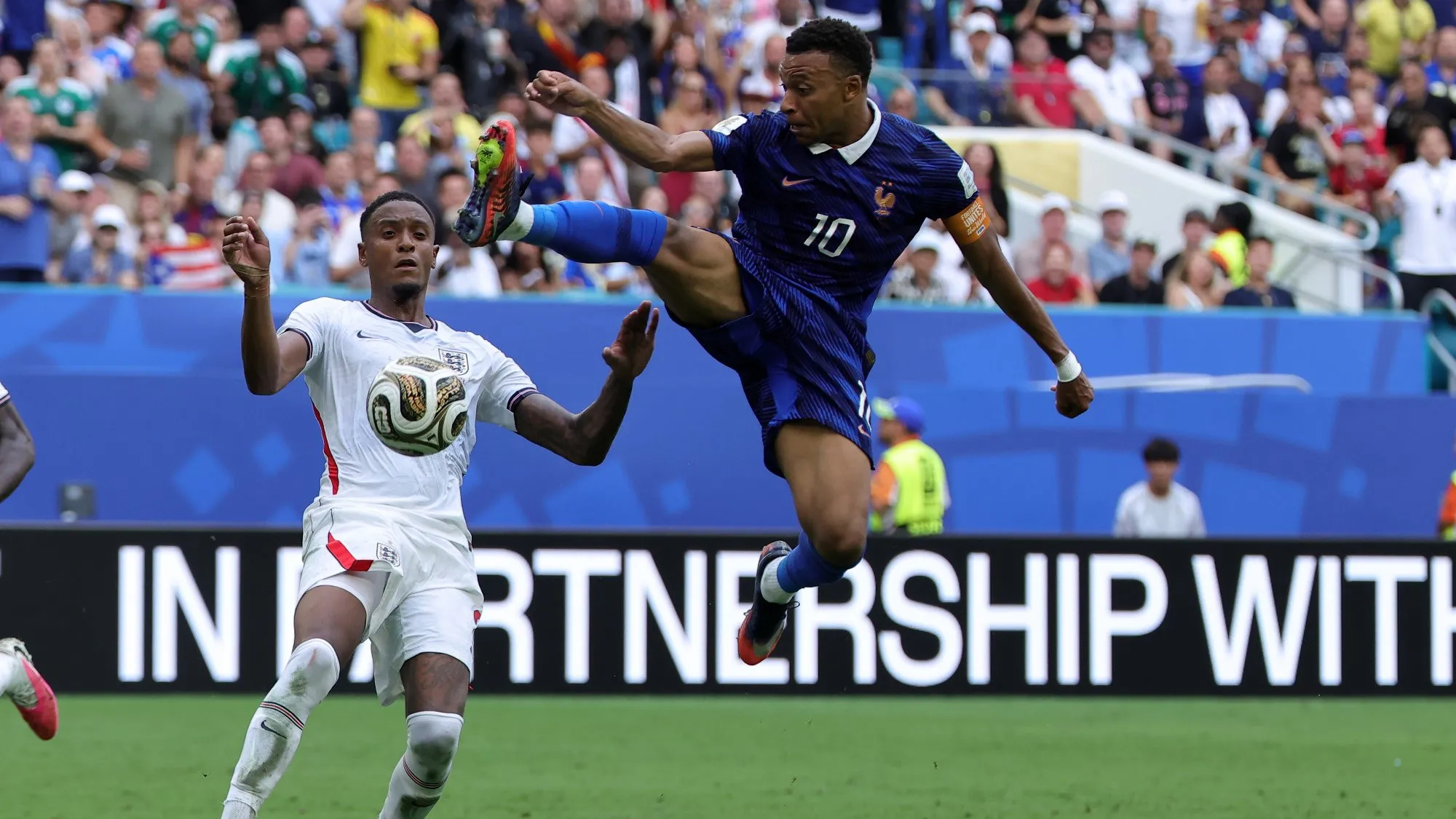 Mbappe królem strzelców mundialu. O dwa gole wyprzedził Messiego
