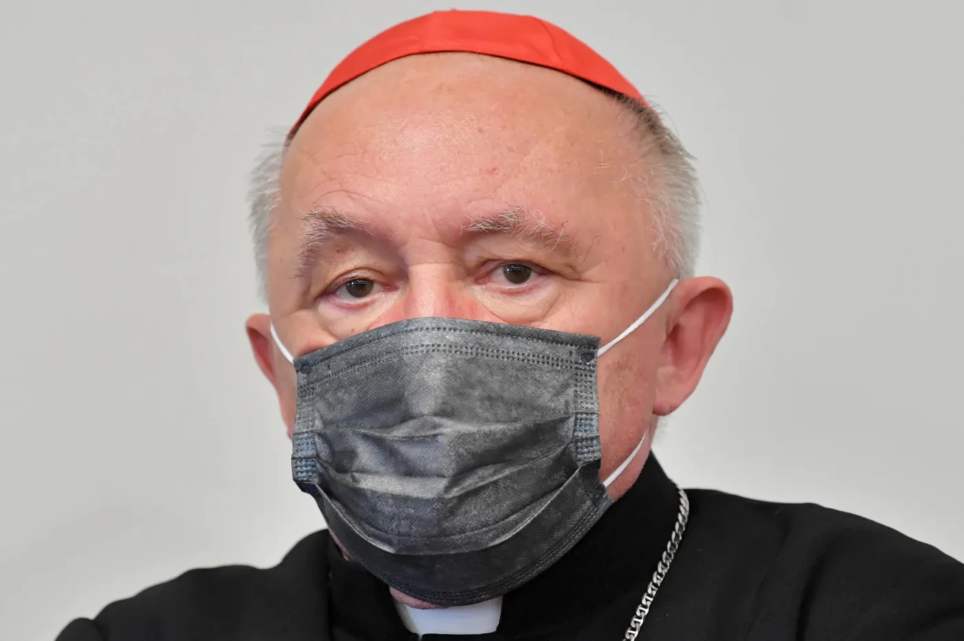 Ile Kościół stracił na pandemii? Kardynał Nycz:  Nie tak dużo, ile można by się spodziewać.