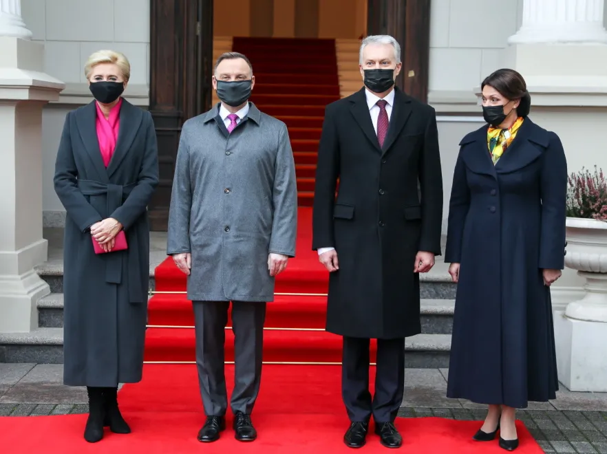 andrzej-duda-gitanas-nauseda-diana-nausediene-agata-kornhauserduda-28316101.jpg