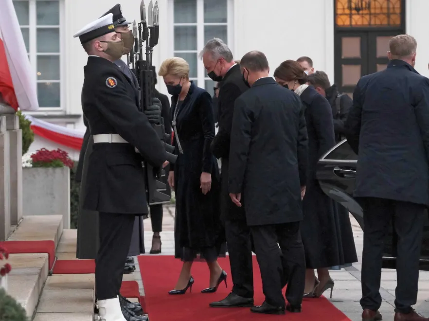 To nie była bułka z masłem! Agacie Dudzie trudno było błyszczeć przy prezydentowej Litwy