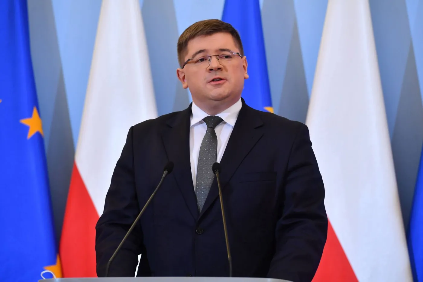 Rzymkowski o Nowak: Powinna trzymać się polityki rządu