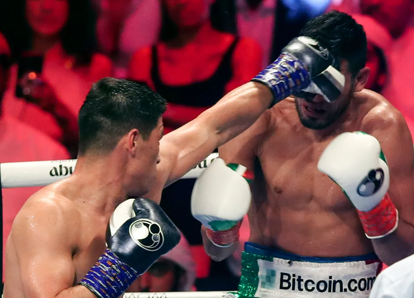 Dimitrij Biwoł obronił pas WBA. Pokonał na punkty Gilberto Ramireza [FOTO]