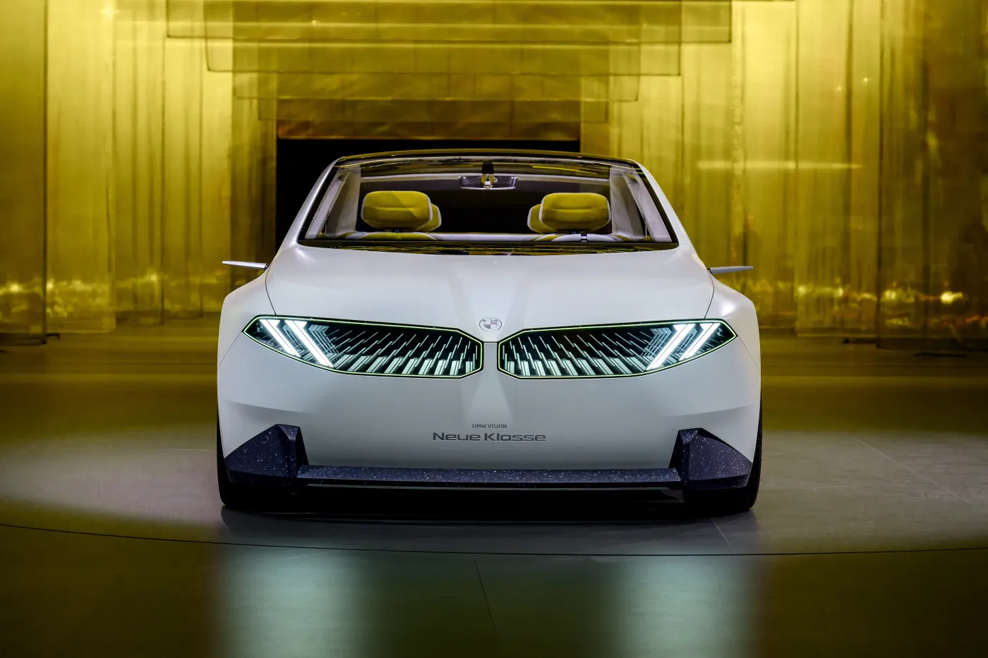 bmw-vision-neue-klasse-czyli-nowe-bmw-serii-3-premiera-w-monachium-37908107.jpg