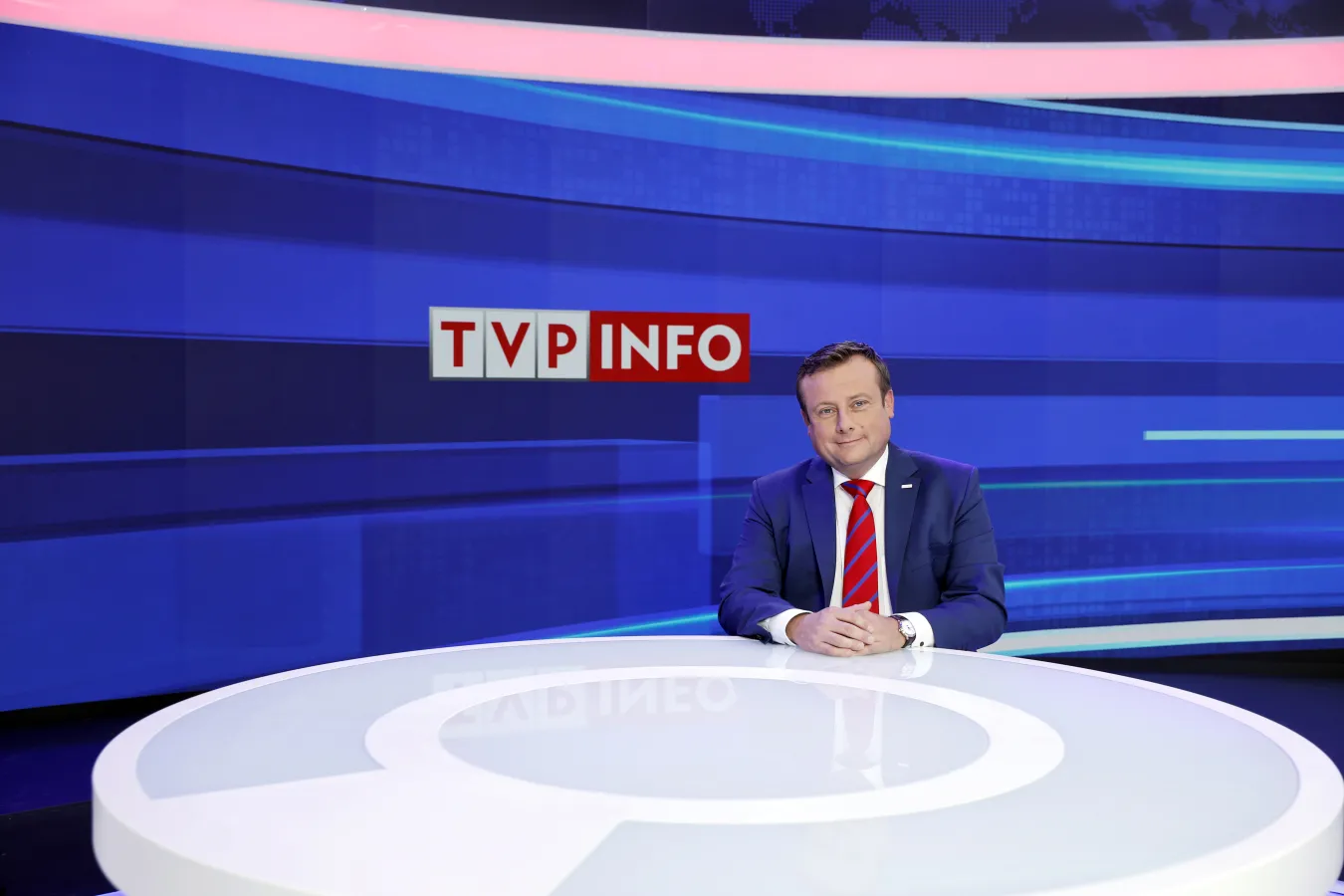 Adrian Klarenbach zakpił z Szymona Hołowni. "Jak marszałek mógł przegapić coś takiego?"