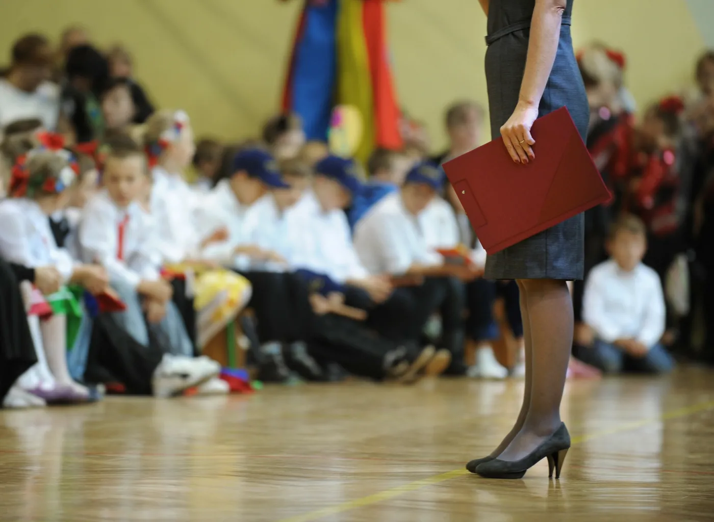 Nauczyciele coraz częściej na L4. ZNP bije na alarm