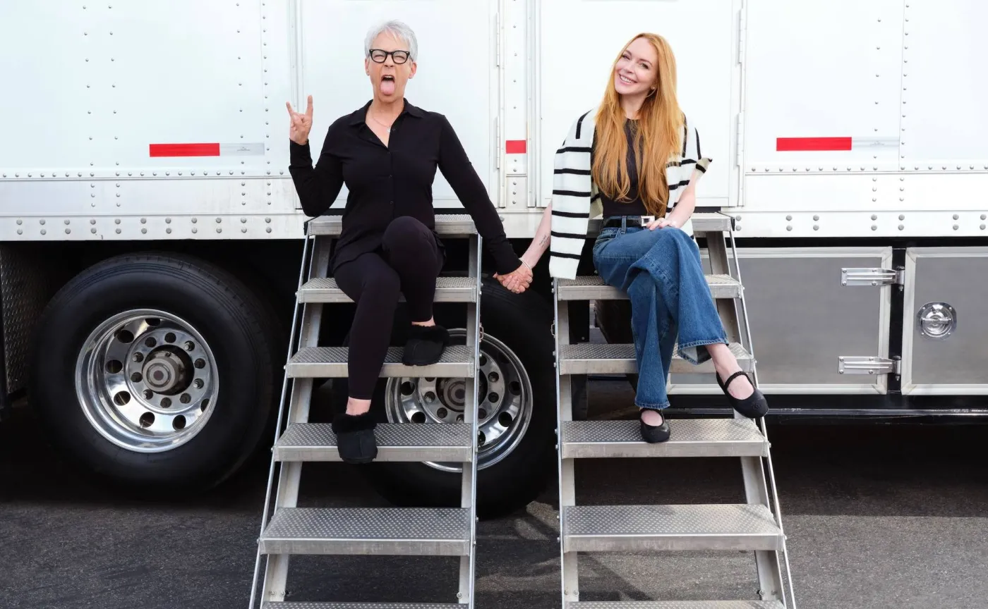 Jamie Lee Curtis i Lindsay Lohan na planie filmu "Zakręcony piątek 2"