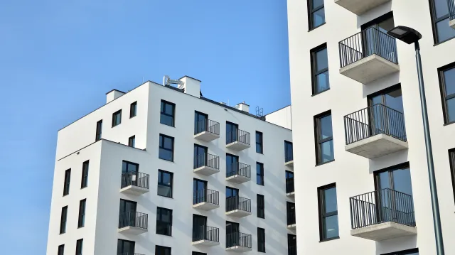 Ten sposób na kupno tańszego mieszkania to już hit? Ceny niższe nawet o 50 procent!