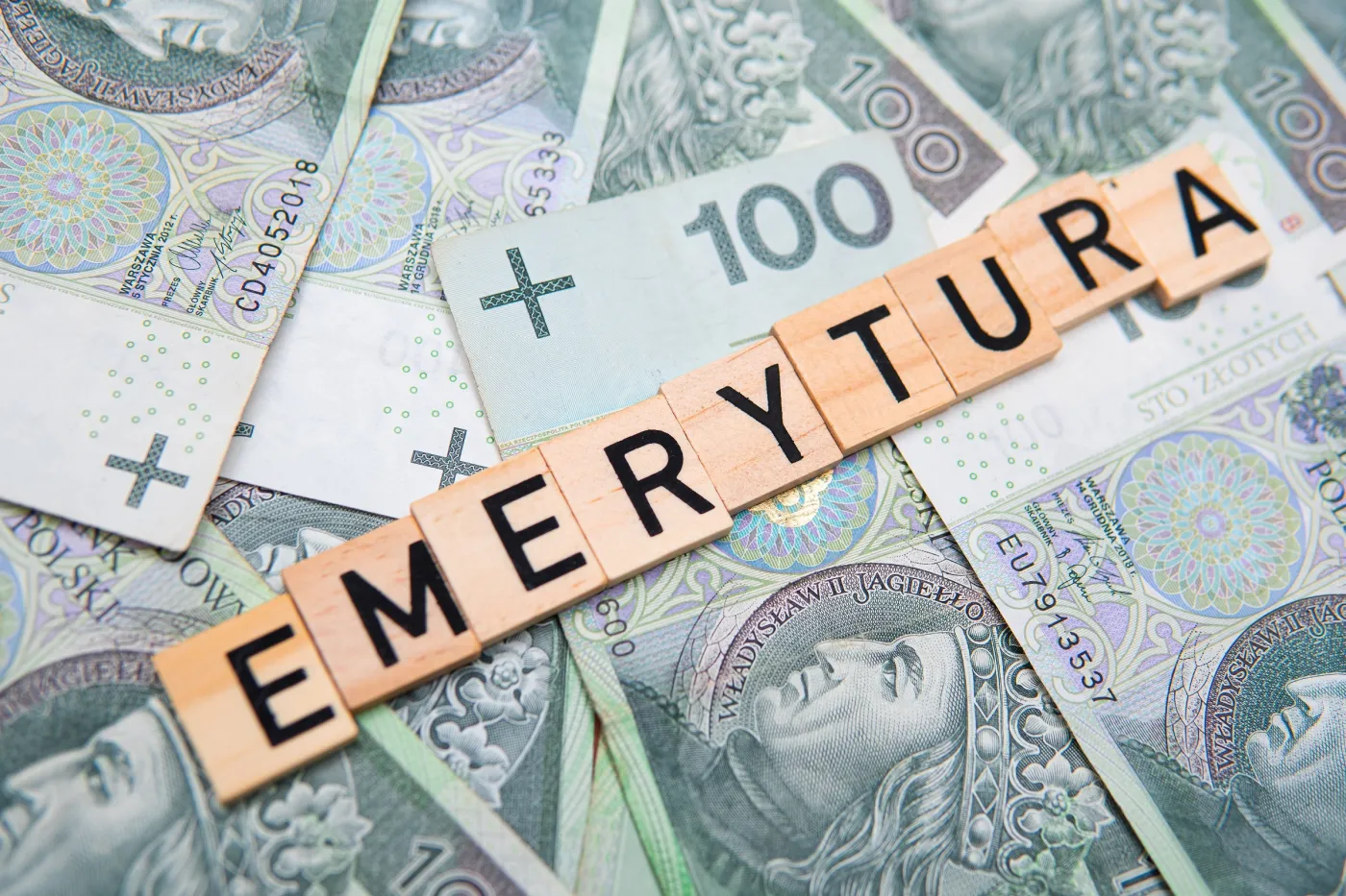 Od dziś nowe świadczenie emerytalne. Skorzysta z niego tylko 26 osób