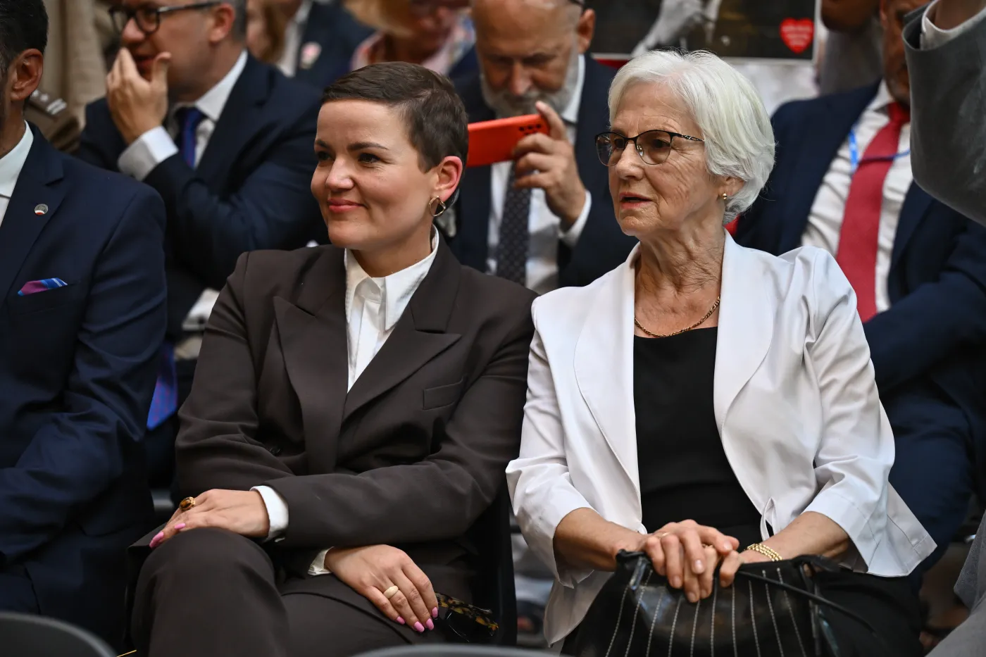 danuta-walesa-i-min-marta-cienkowska-podczas-uroczystosci-w-gdansku-38567407.jpg