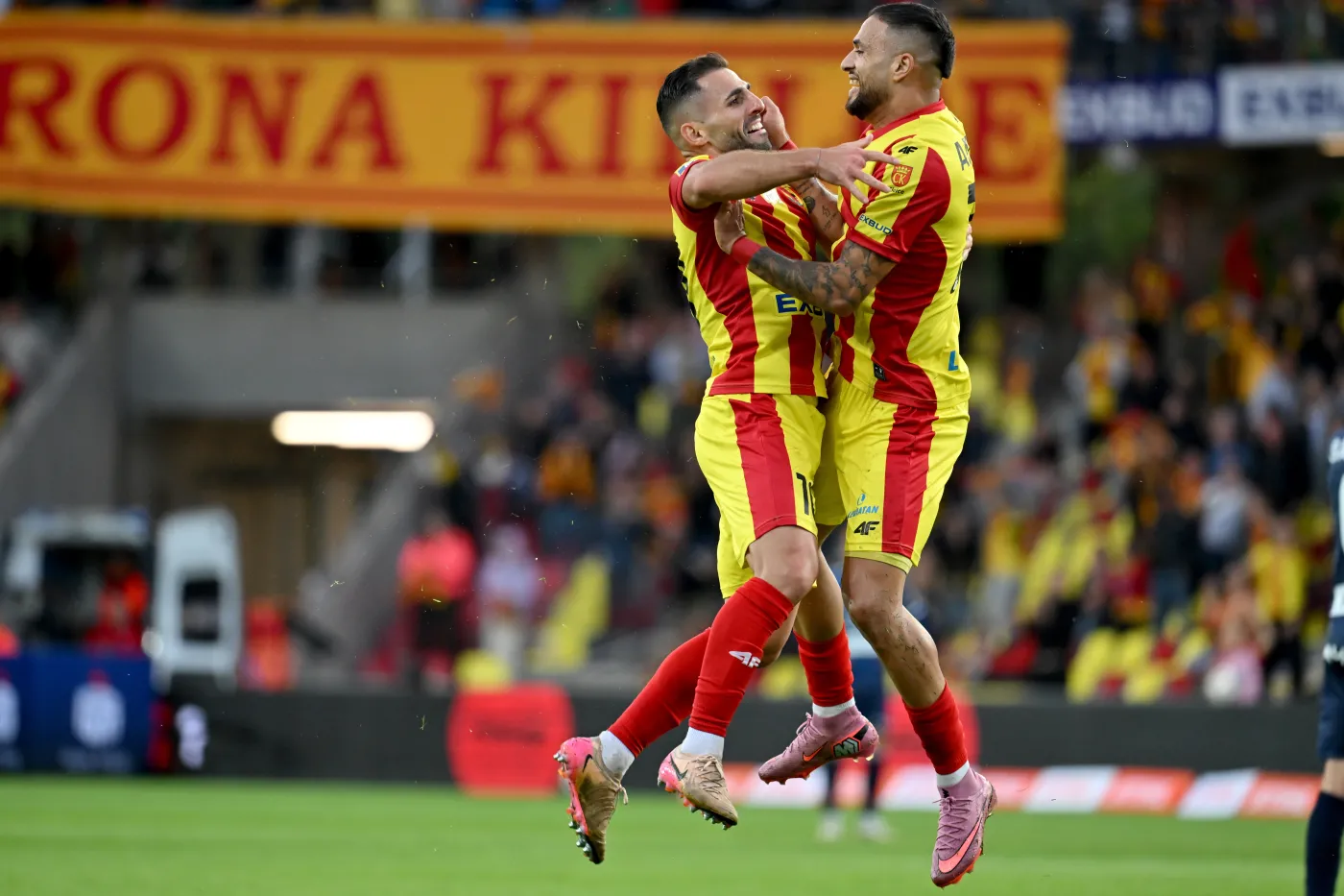 Piękny gol Matuszewskiego, fatalny błąd Ede. Korona lepsza od Motoru