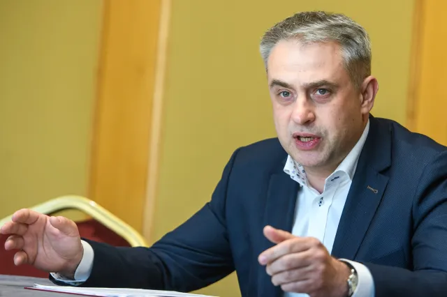 "Jesteśmy na wojnie z Rosją". Minister nie pozostawia złudzeń i mówi o "cyberczołgach"