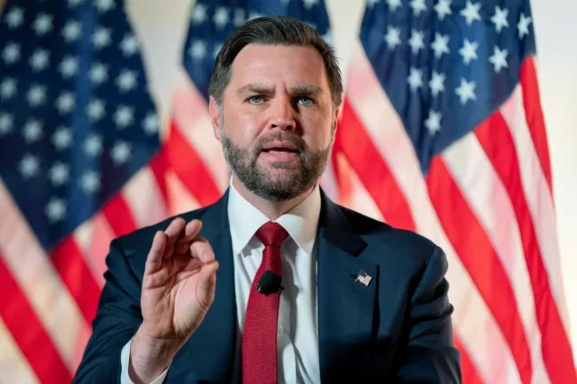 Plan pokojowy dla Ukrainy. Wiceprezydent USA mówi o "fantazjach Ukrainy" i potrzebie suwerenności