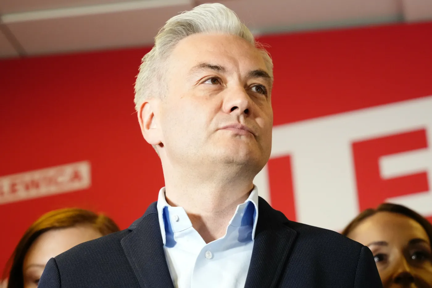 Biedroń o kolegach: Boję się polityków, którzy piją w pracy. Melina w miejscu pracy to skandal