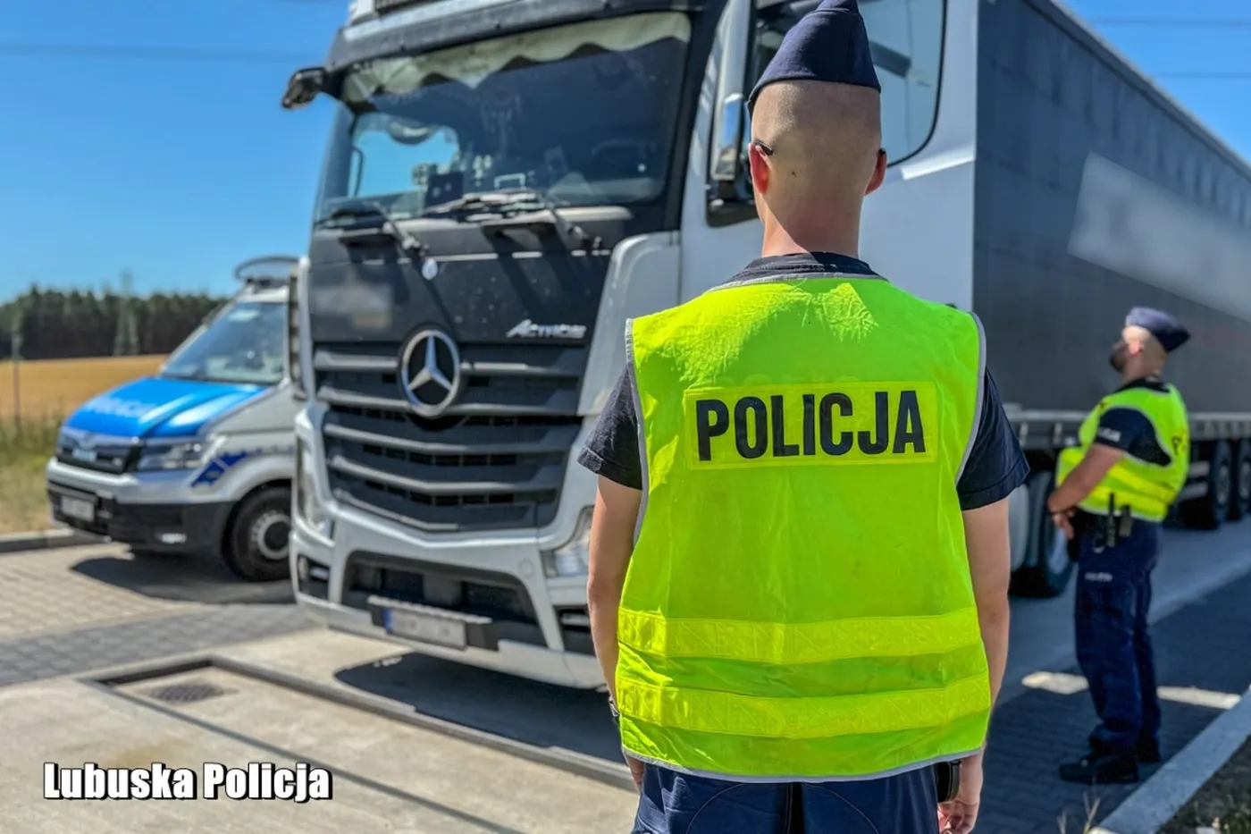 Ciężarówki będą mogły wyprzedzać. Ministerstwo zmienia zasady dla kierowców