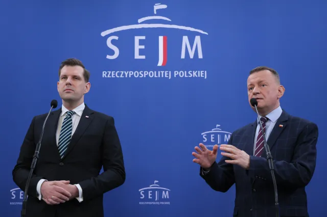 Spór o SAFE. PiS żąda przyjęcia projektu Nawrockiego