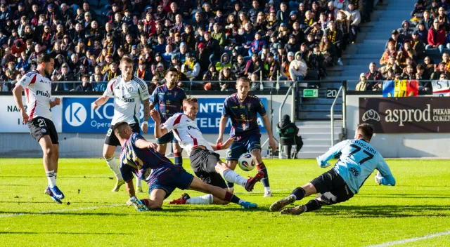 Rajovic z dubletem w Szczecinie. Cenne zwycięstwo Legii nad Pogonią